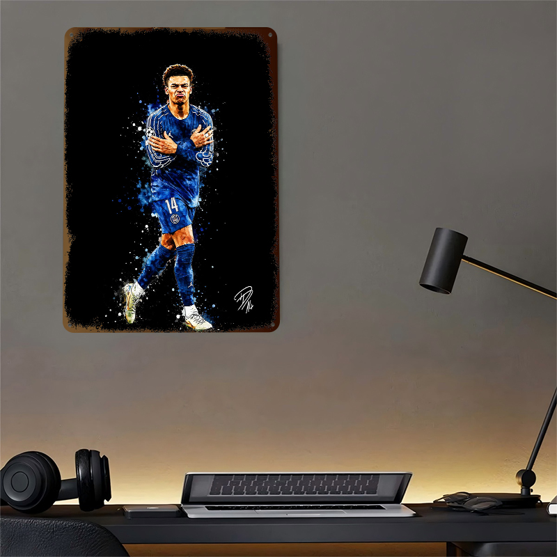 Football Player in Blue Jersey - Retro Gaming Jersey avis et prix